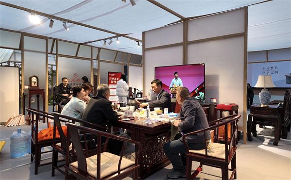 山东红木家具品牌巧夺天工青岛家具展实力圈粉(图7)