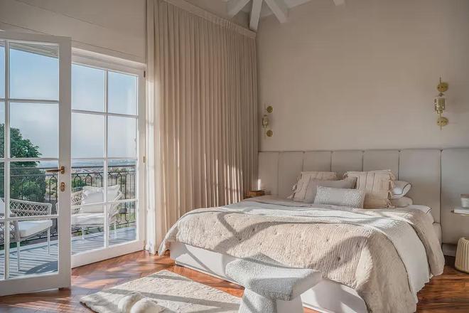 kaiyun网站：原木＋金属线条这才是我想象中的高级住宅感(图7)