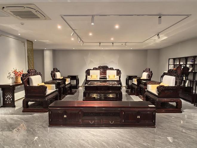 kaiyun网站：红木整装新颜攻略：这份榜单帮你找到靠谱品牌！(图2)