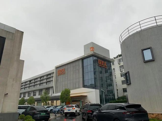 又爆雷！知名家装公司人去楼空涉案金额巨大百姓维权无望(图13)