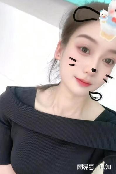 kaiyun网站：34岁河南村花侯丽丽去世！一周前还割麦网红前夫接回家安葬(图12)