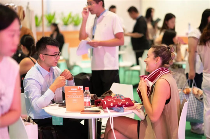 品牌与渠道共赴轻松商贸局！中国国际服装服饰博览会（秋季）让做