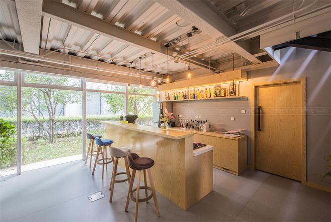 kaiyun网站：如何判断办公室装修公司的设计水平？看这几点就够了(图2)