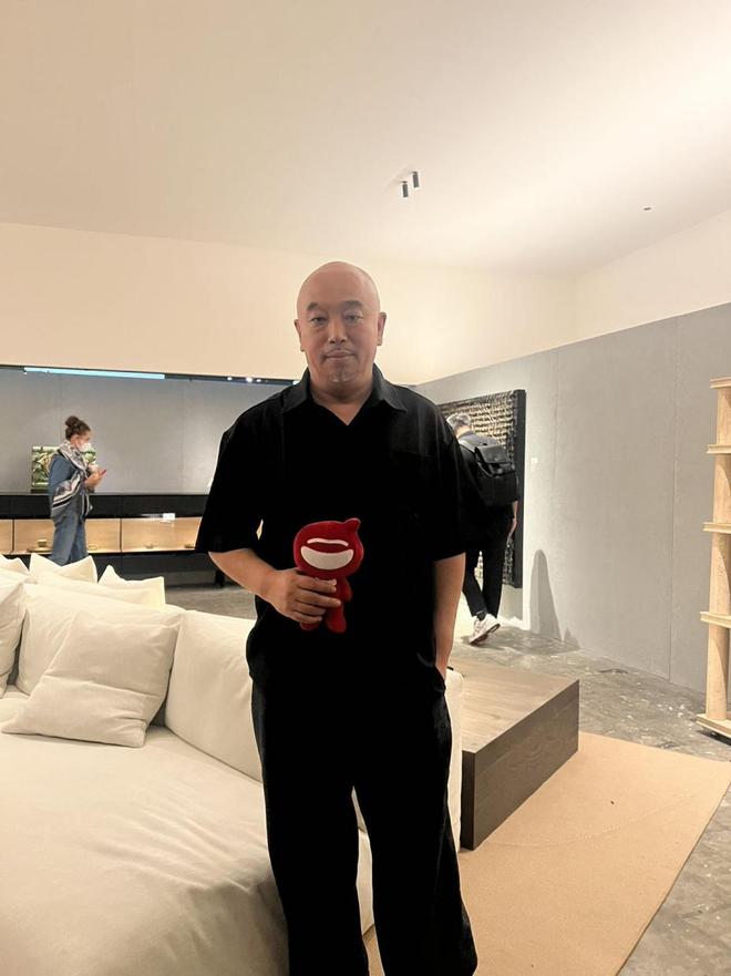 kaiyun网站：专访仲松《无界之境》——开启设计新纪元的跨文化美学探索(图2)