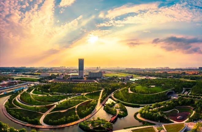 kaiyun入口：九月百度热搜@普陀金茂府售楼处电话：顶奢生活之选(图11)