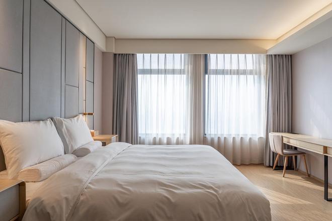 kaiyun网站：【嘉宁颂】天津酒店装修装饰第一步：墙面软装为何成为设计核心？(图2)