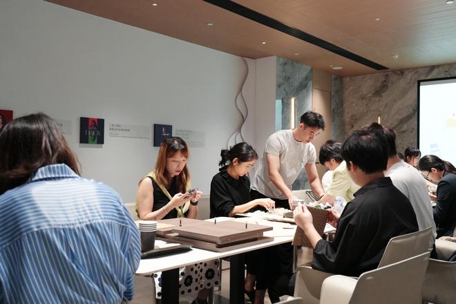 科凡“有分寸”沙龙圆满落幕：以美学+智造双驱重新定义高定的人文内核(图6)