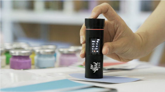 从奢侈品牌到家居美学：吴晨执掌爱涂妆开启“科技×文化”新篇章(图3)