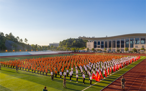 kaiyun网站：以家国情怀筑就盛世灯火丨名匠家装引领高品质家居新时代(图4)