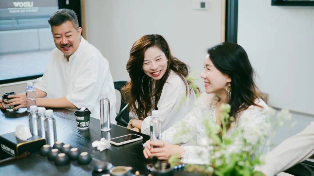 kaiyun网站：思辨｜绿盾门窗上海设计圈：直面时代浪潮深度探索未来设计新维度(图2)