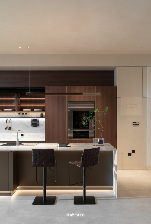 kaiyun网站：miform×UnoxCasa共探未来家居新境(图3)