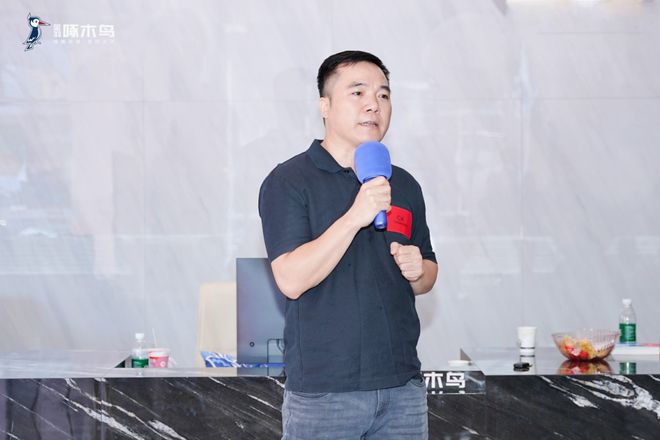 重磅签约！金羽啄木鸟瓷砖广美设计研究院共启瓷砖美学与品质融合新篇(图2)