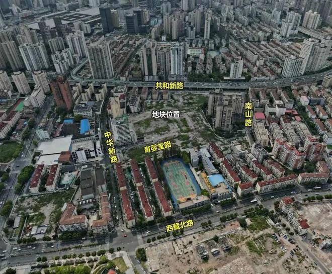 kaiyun网站：楼市聚焦@静安玺樾售楼处发布：金茂科技人居敬呈上海精英！(图3)