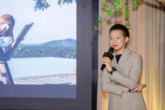 kaiyun网站：在个性化设计浪潮中以奢华质感点亮生活(图6)