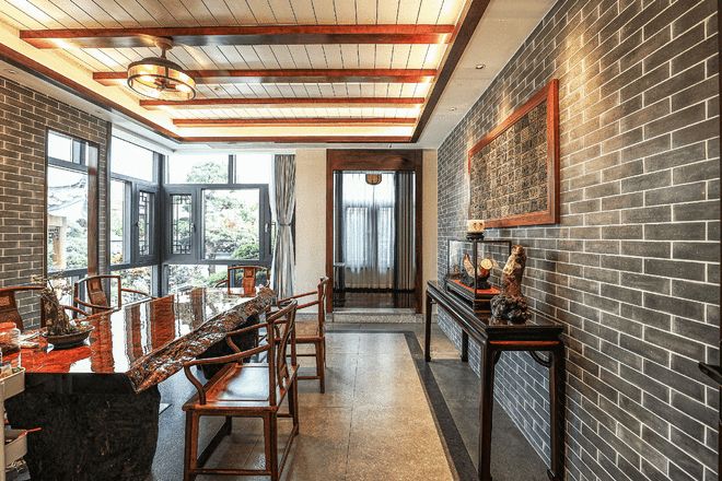 kaiyun入口：屋主案例专访：游走艺术间！他把画廊装进360㎡的家(图7)