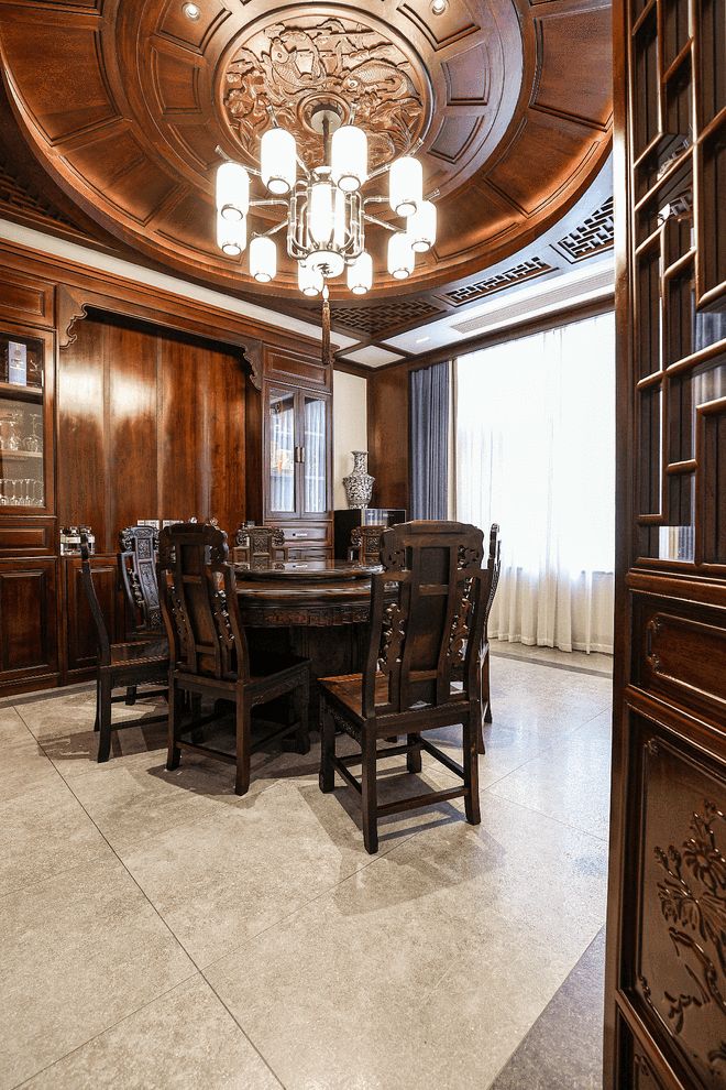 kaiyun入口：屋主案例专访：游走艺术间！他把画廊装进360㎡的家(图10)