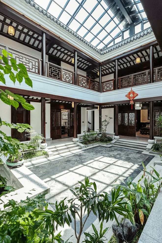 kaiyun入口：屋主案例专访：游走艺术间！他把画廊装进360㎡的家(图9)