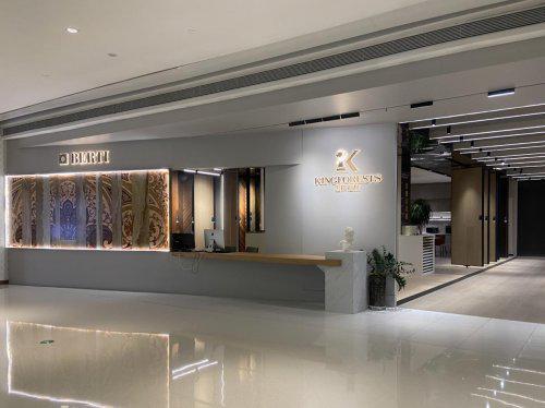 kaiyun网站：以木为布以地为艺：金钢铂林携八大新品亮相2025广州设计周(图2)