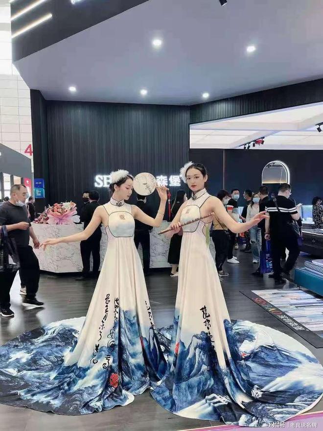 森堡家居：沙发采用人体工程学设计有效缓解久坐带来的疲惫感