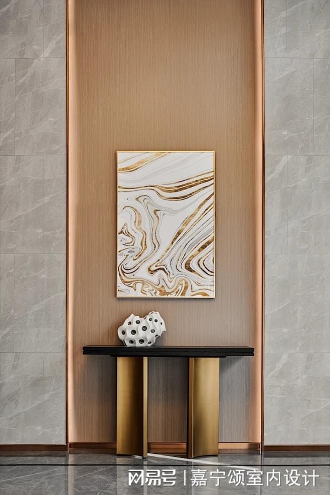 【伍一艾酒店软装】伊春酒店软装：叠线肌理画如何造氛围感？(图2)