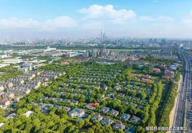 绿宝园翡梵售楼处最新发布(首页网站)绿宝园翡梵销售中心可详聊楼盘详情价格地址清晰告知配套成熟前台电话(图16)