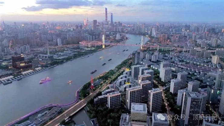 kaiyun：保利世博天悦售楼处最新发布(首页网站)上海浦东保利世博天悦销售中心可详聊楼盘详情价格地址清晰告知配套成熟前台电话(图6)