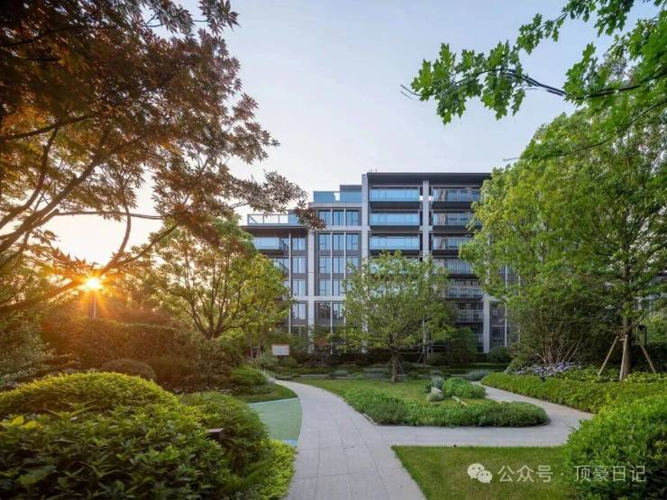 kaiyun：保利世博天悦售楼处最新发布(首页网站)上海浦东保利世博天悦销售中心可详聊楼盘详情价格地址清晰告知配套成熟前台电话(图10)