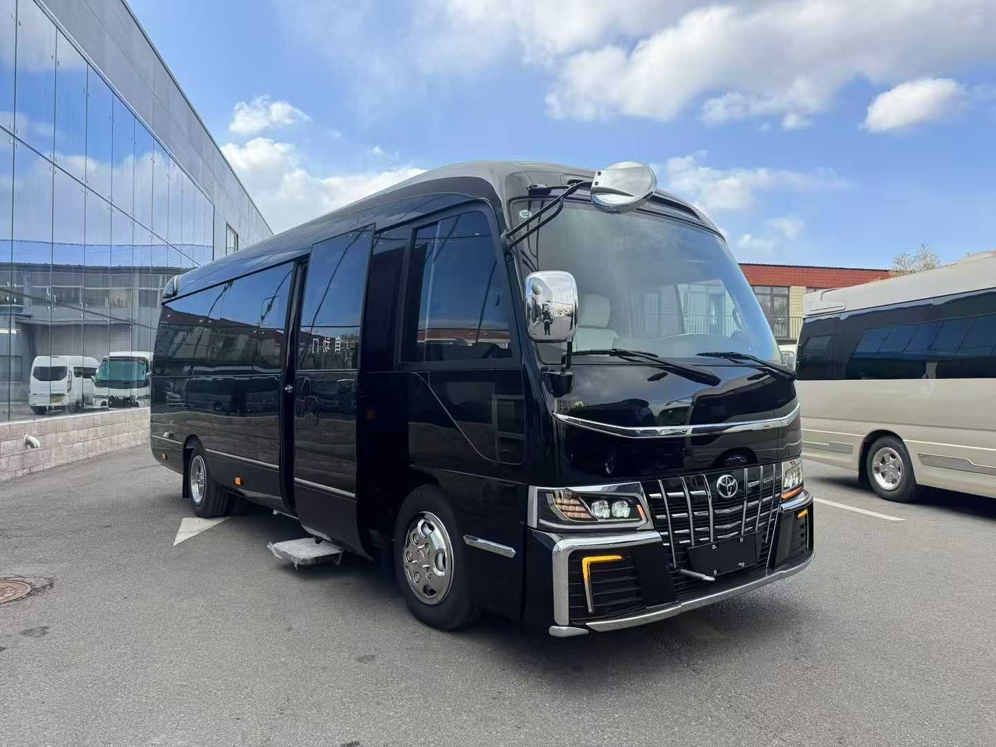 全新一代进口考斯特中东版配置动力介绍