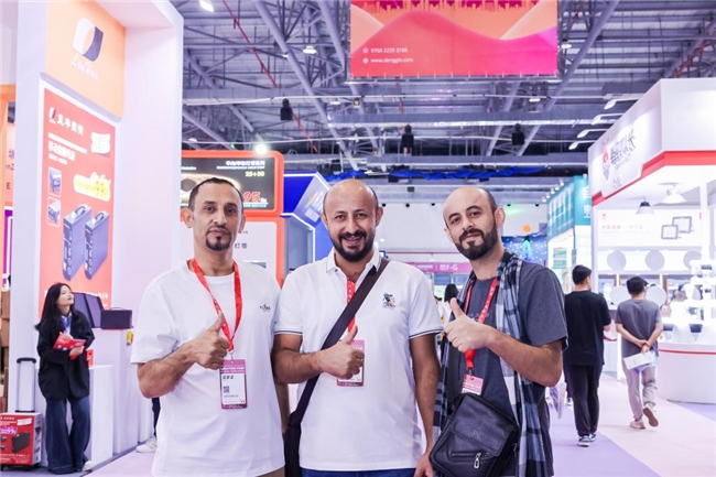 万商云集！第34届古镇灯博会3月启幕10万款新品引爆开春采购潮(图3)