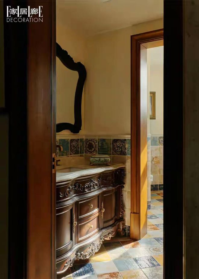 太豪华了！范明南京别墅上了杂志光院子就1000平里面奢华无比(图8)