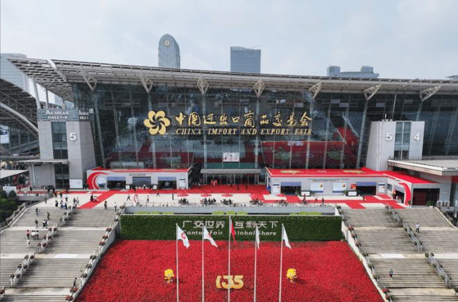 kaiyun入口：广交会72平展台设计搭建多少钱？广交会72