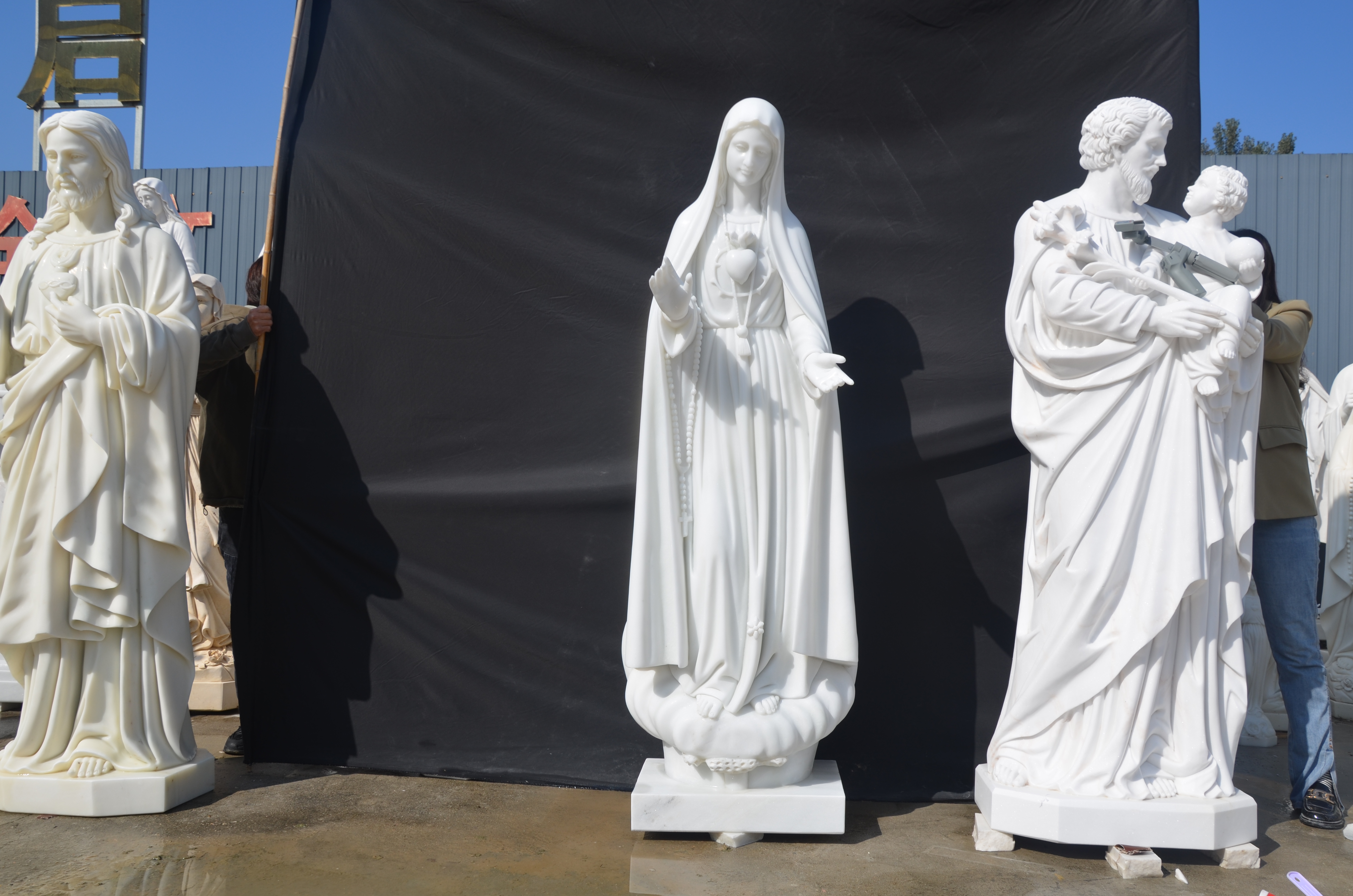 2026年高端住宅标配：如何挑选一家顶尖的福建大理石壁炉厂家