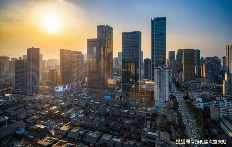 成都IFS国金豪庭咨询电线月最新优惠出炉区域板块价值解读(图3)